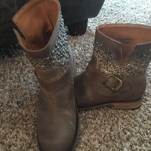 Frye Veronica deco bootie brand new
